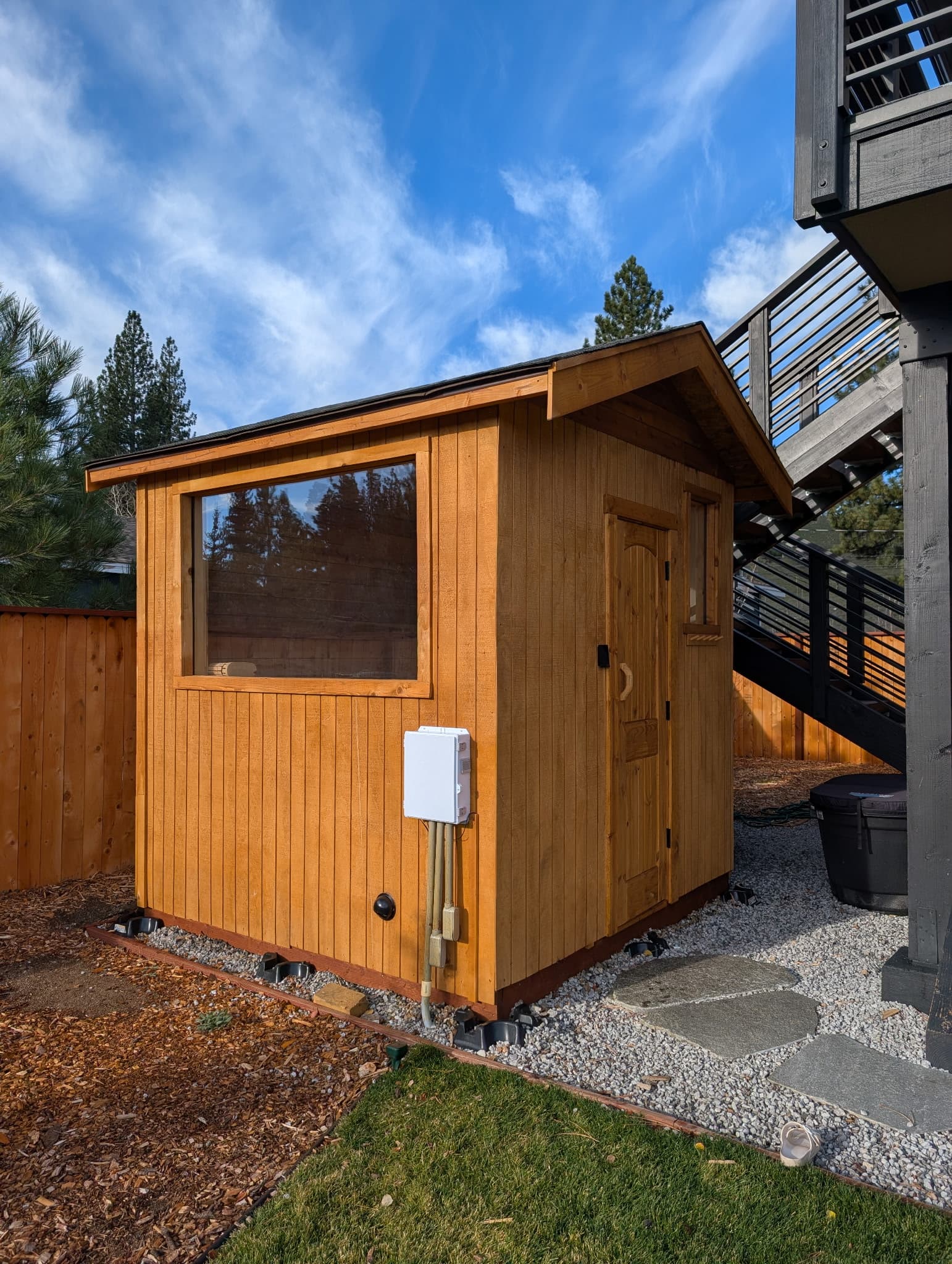 Outdoor sauna with mountain views – South Lake Tahoe