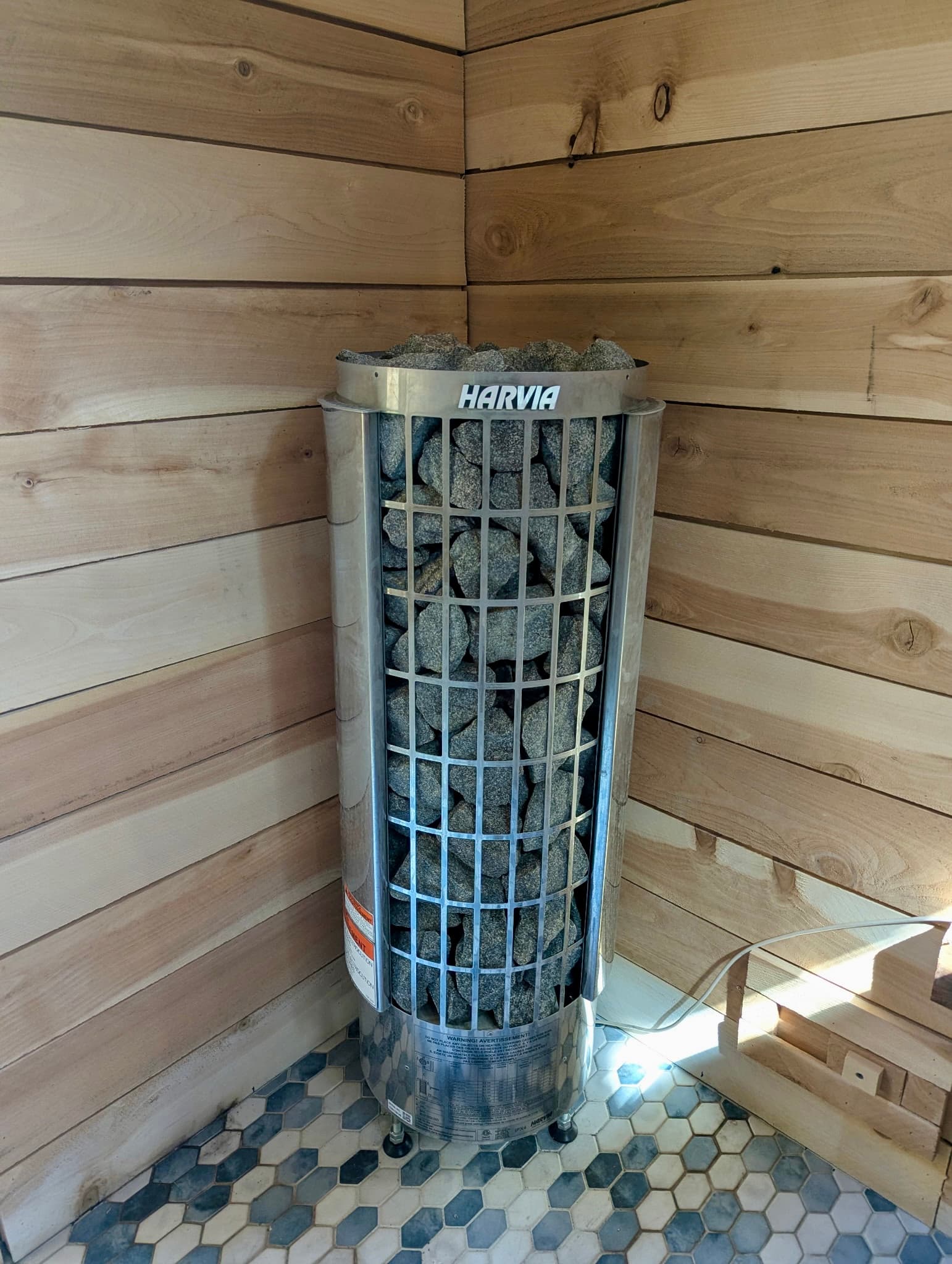 Outdoor sauna with dark-stained cedar exterior – South Lake Tahoe